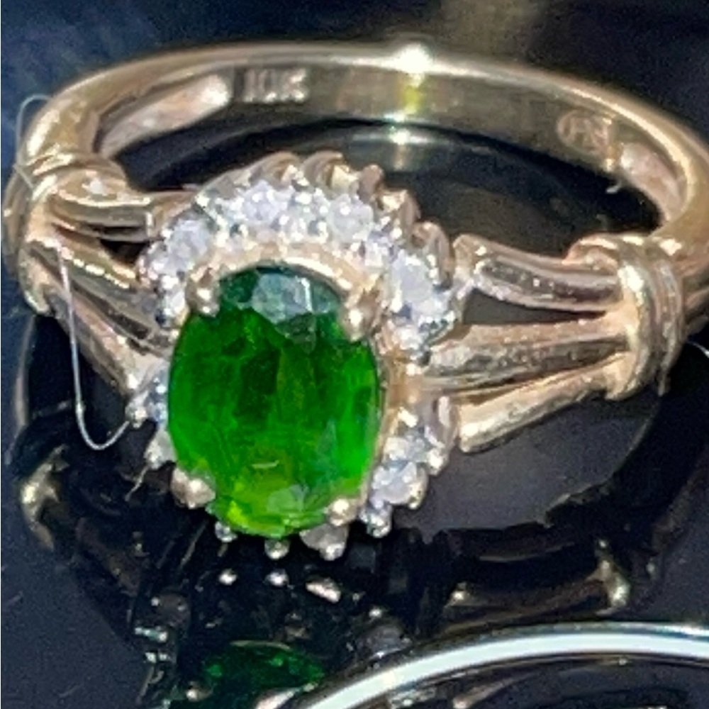 10k gold  stamp hn diamonds genuine stone